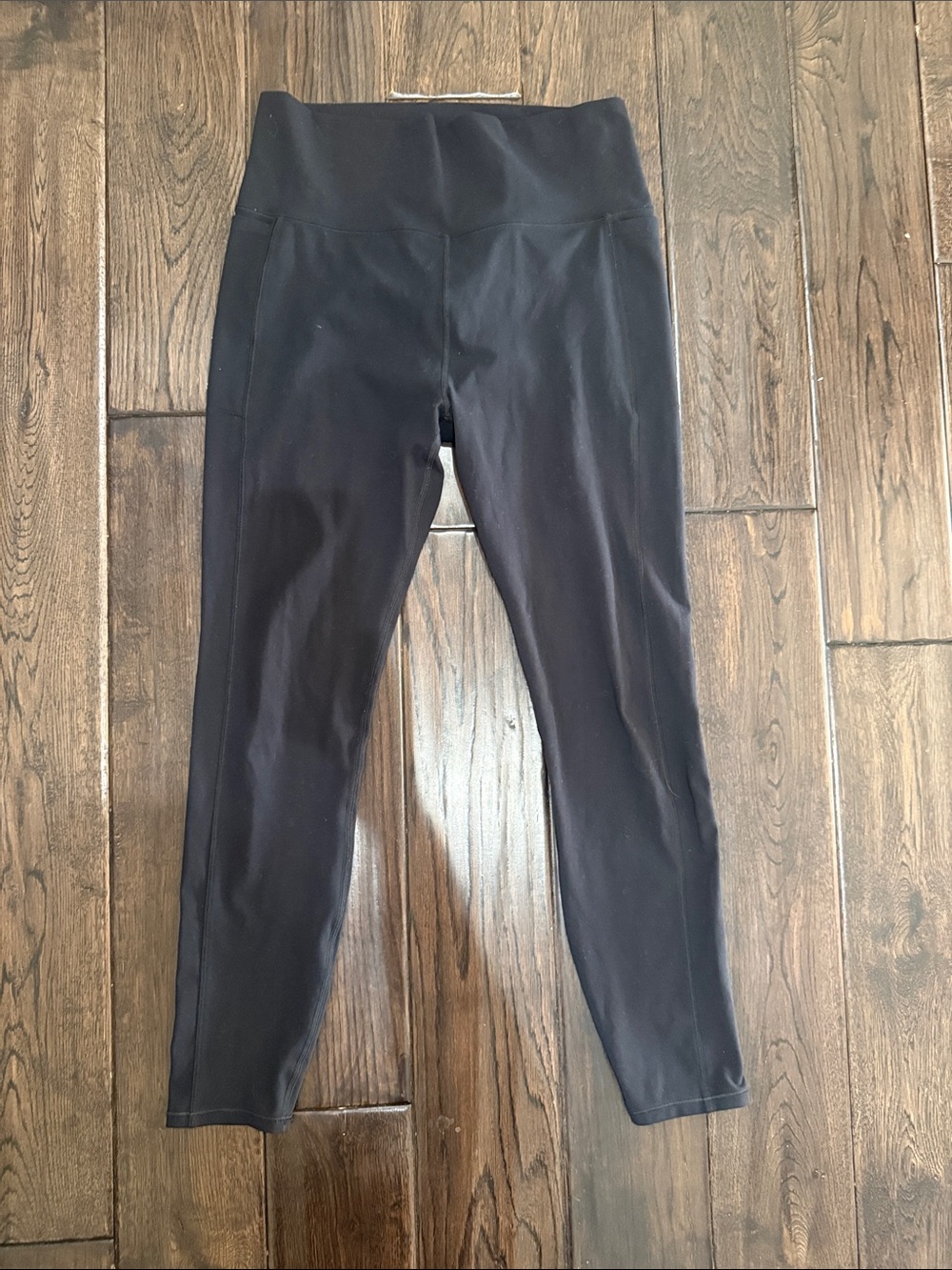 Vuori Black High Rise Performance Leggings
